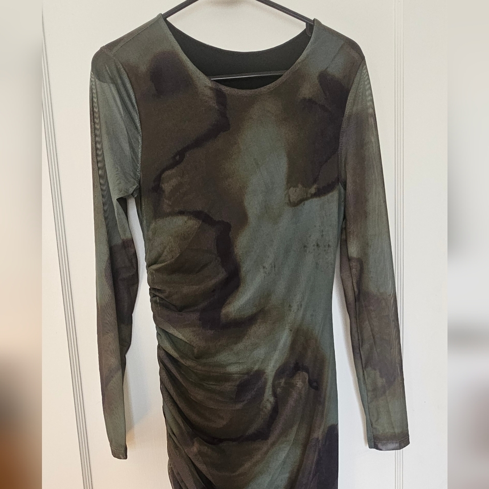 Long-Sleeve Ruched Bodycon Dress in Olive Green Marble